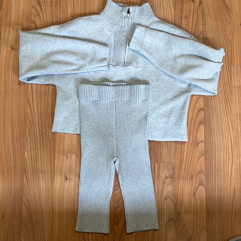 Lunya pull over and bike shorts